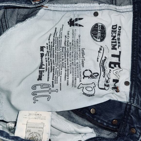 Diesel Jeans Mens Blue Denim 33x34 Viker Button Fly Distress Straight Leg School - Picture 10 of 10